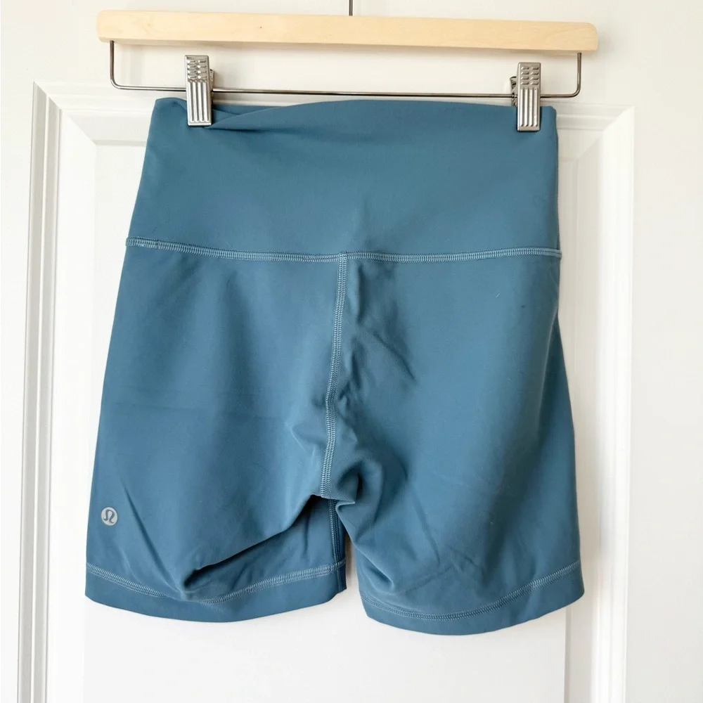 Lululemon Wunder train high rise short 6” size 6